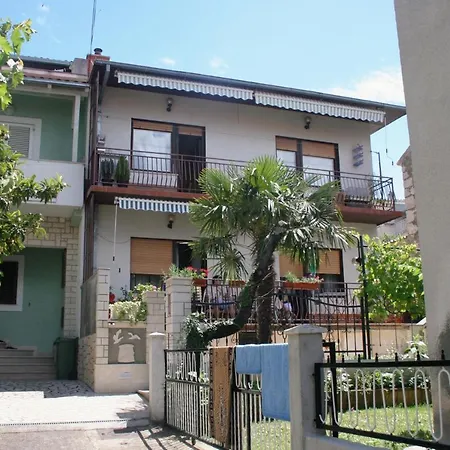Διαμέρισμα With Wifi Selce, Crikvenica - 5498